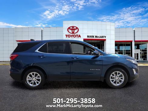 Used 2020 Chevrolet Equinox LT w/ Driver Convenience Package FWD image 6