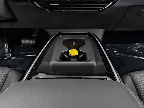 Certified 2023 Volkswagen ID.4 Pro S AWD/4WD image 23