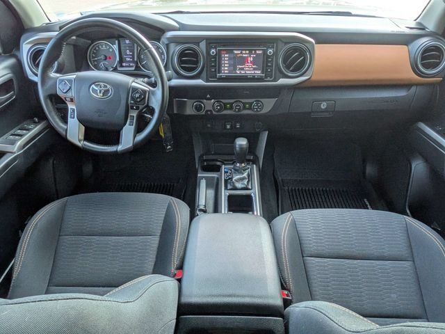 Used 2019 Toyota Tacoma SR5 AWD/4WD image 6