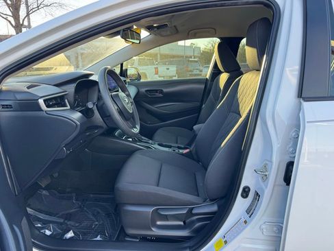 Used 2024 Toyota Corolla LE image 26