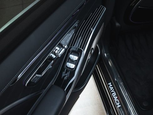 Used 2023 Mercedes-Benz Maybach S 580 4MATIC image 21