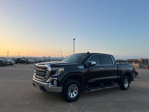 Used 2019 GMC Sierra 1500 SLT RWD image 10