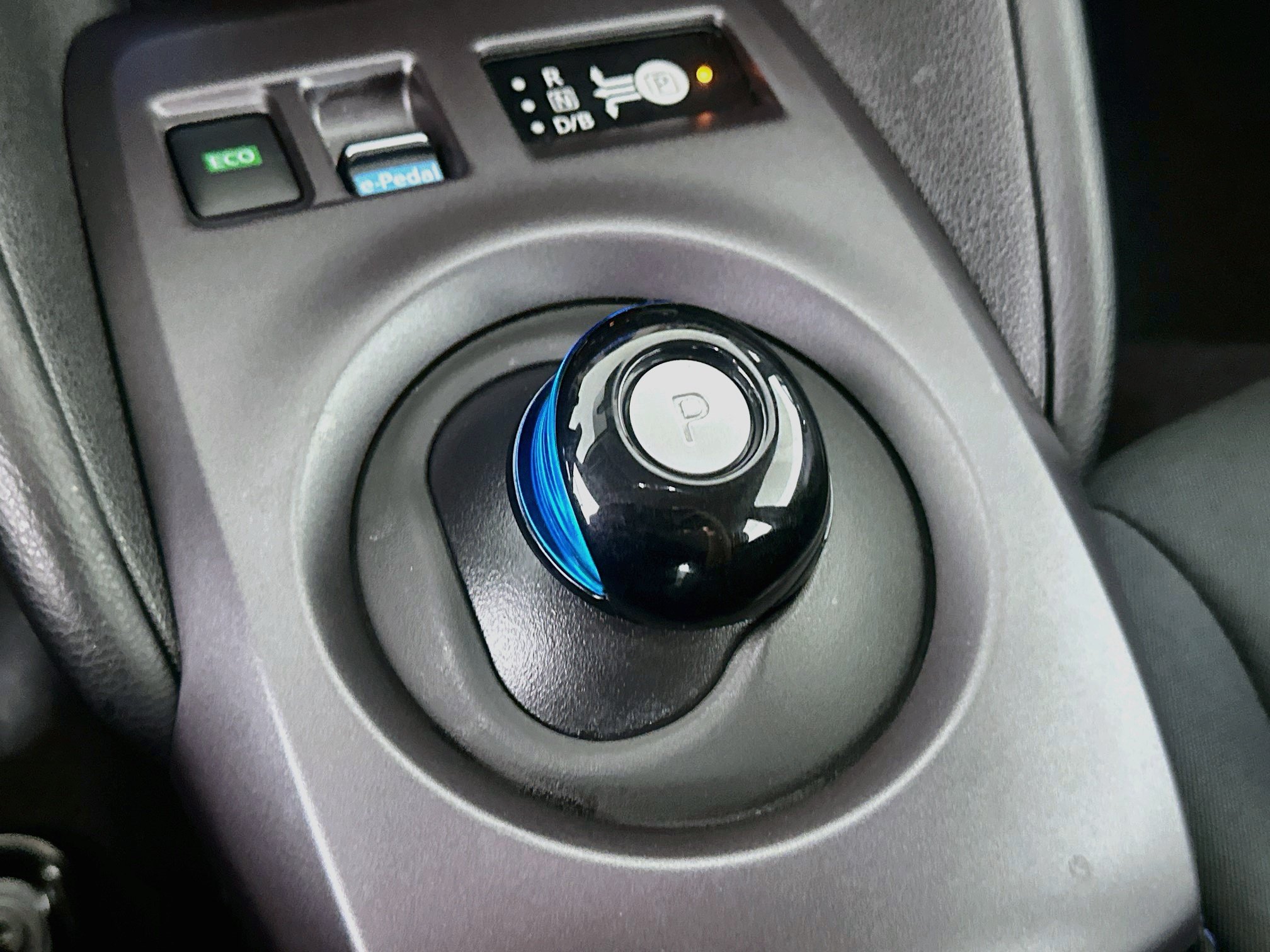 Used 2025 Nissan Leaf S FWD image 24