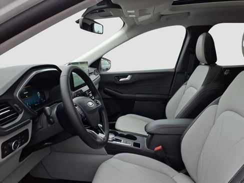 New 2026 Ford Escape Platinum w/ Premium Technology Package image 5