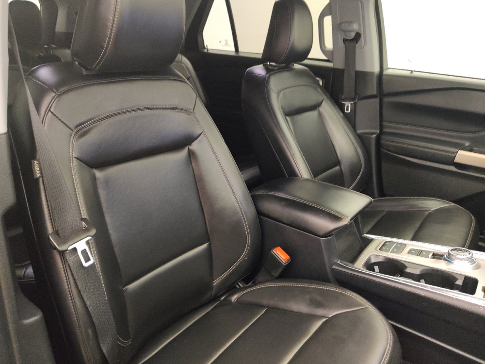 Used 2021 Ford Explorer XLT w/ Equipment Group 202A RWD image 21