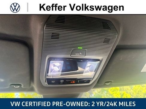 Used 2024 Volkswagen Atlas Cross Sport SE FWD image 28