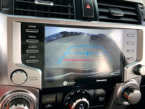 Used 2022 Toyota 4Runner SR5 AWD/4WD image 26