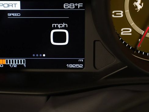 Used 2019 Ferrari 488 Spider RWD image 34