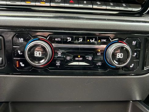 Used 2024 Chevrolet Silverado 1500 ZR2 image 15