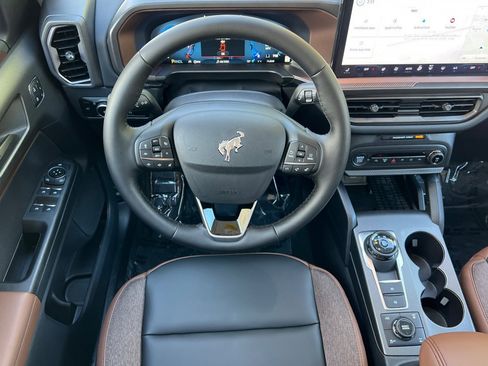 New 2025 Ford Bronco Sport Outer Banks w/ Sasquatch Outer Banks Package image 13