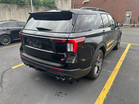 Used 2026 Ford Explorer ST AWD/4WD image 6