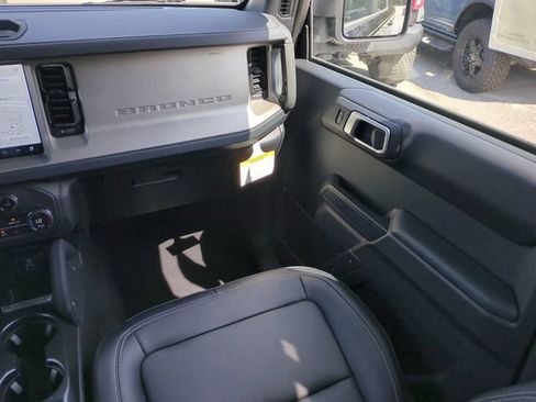 New 2026 Ford Bronco Outer Banks w/ Sasquatch Package AWD/4WD image 17