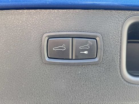 Used 2020 Porsche Macan AWD/4WD image 13