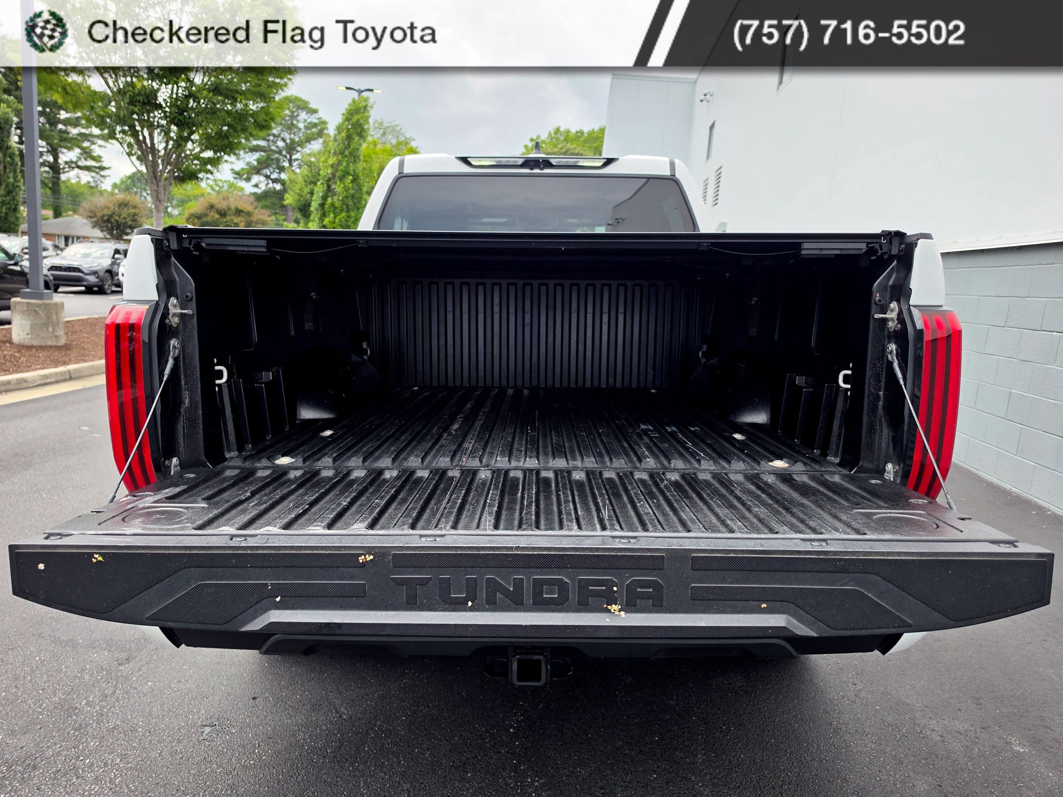 Used 2024 Toyota Tundra Limited AWD/4WD image 12