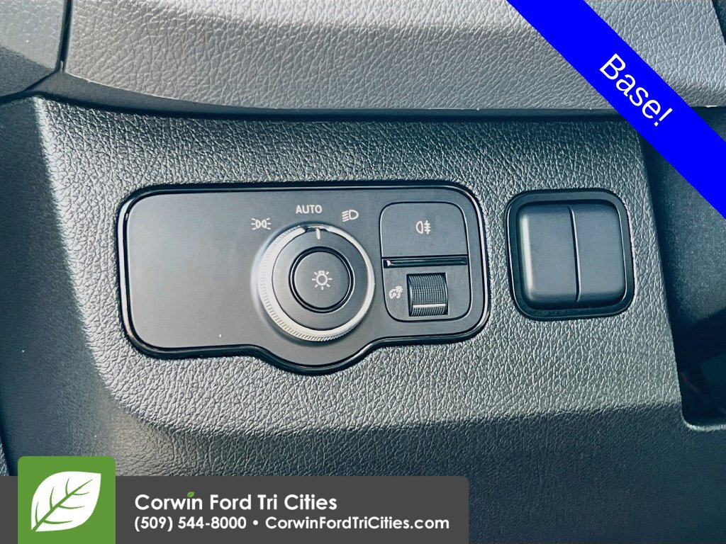 Used 2025 Mercedes-Benz Sprinter 2500 image 17