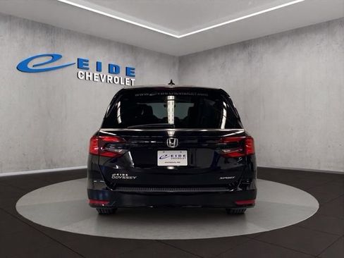 Used 2024 Honda Odyssey Sport image 14
