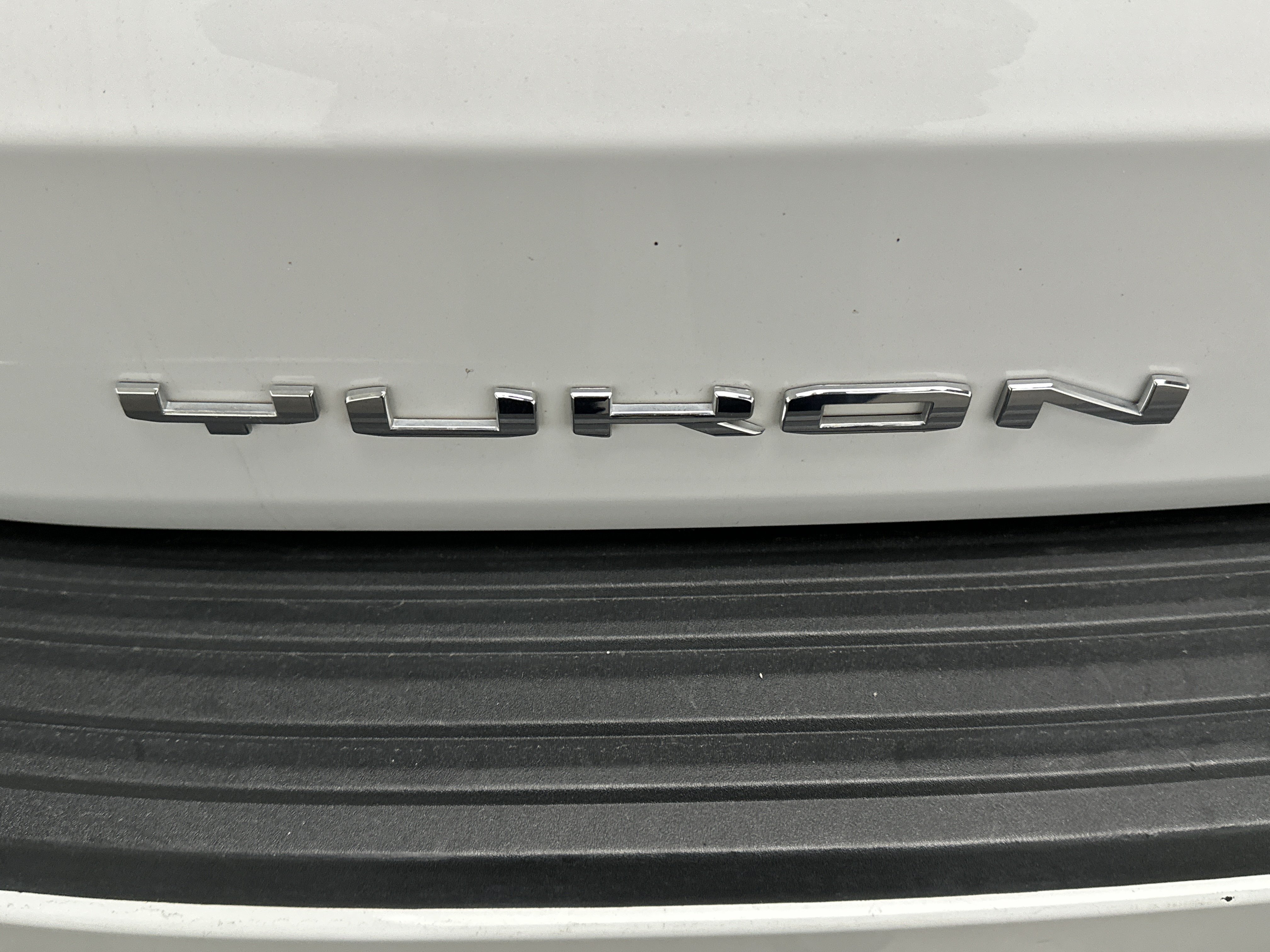 Used 2025 GMC Yukon XL Denali AWD/4WD image 15