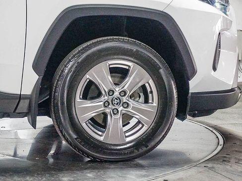 Certified 2023 Toyota RAV4 XLE w/ Convenience Package FWD image 6