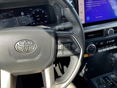 Used 2025 Toyota Tacoma TRD Off-Road w/ TRD Off Road Upgrade Package AWD/4WD image 15