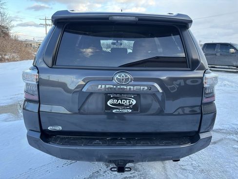 Used 2019 Toyota 4Runner SR5 image 6