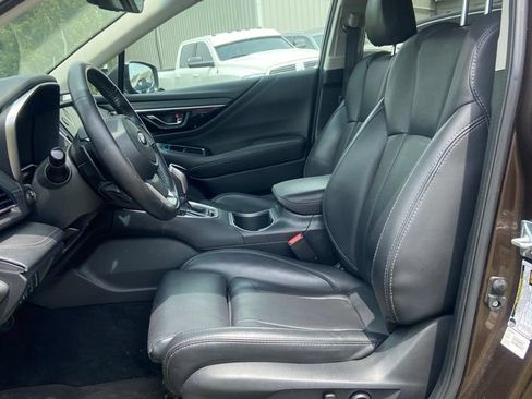 Used 2022 Subaru Outback Limited AWD/4WD image 11