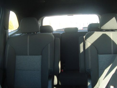 New 2026 GMC Acadia Elevation image 17