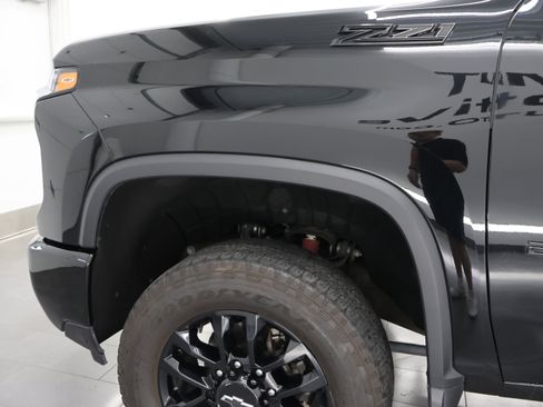 Used 2025 Chevrolet Silverado 2500 LT w/ Trail Boss Package AWD/4WD image 37