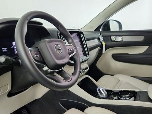 Certified 2026 Volvo XC40 B5 Plus w/ Protection Package Premier AWD/4WD image 26