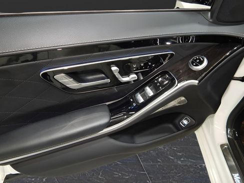 Used 2022 Mercedes-Benz S 580 4MATIC Sedan image 11
