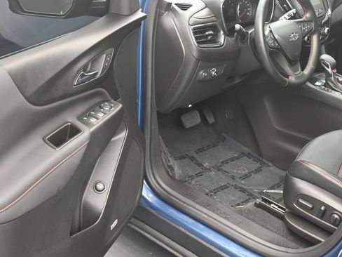 Used 2024 Chevrolet Equinox RS w/ RS Leather Package FWD image 10