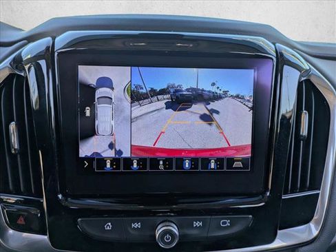 Used 2021 Chevrolet Traverse RS image 13