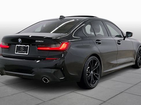 Used 2019 BMW 330i Sedan w/ M Sport Package image 13