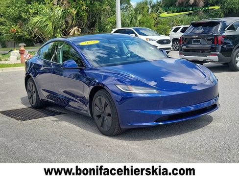 Used 2025 Tesla Model 3 Long Range RWD image 1