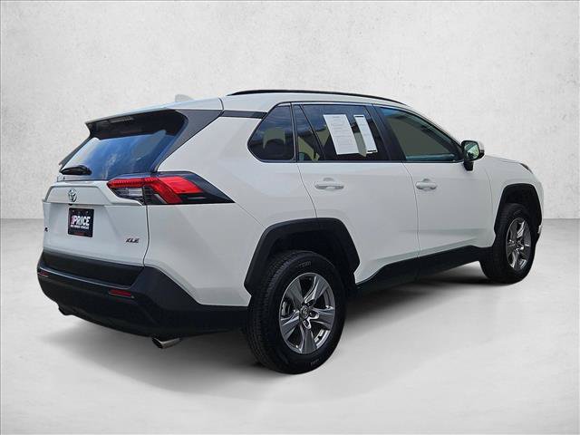 Used 2025 Toyota RAV4 XLE FWD image 5