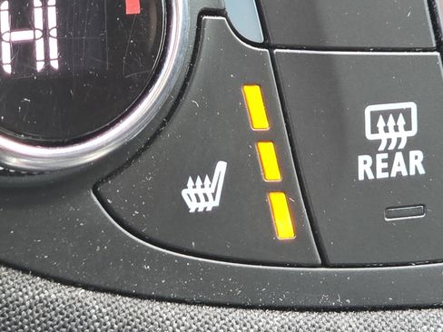 Used 2023 Chevrolet Malibu LT image 8