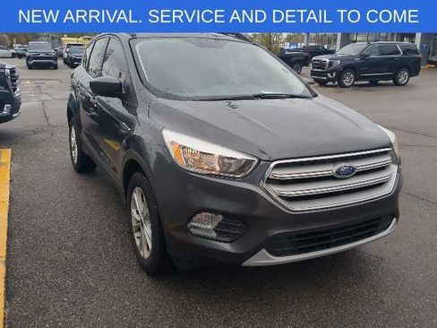 Used 2018 Ford Escape SE w/ SE Sync 3 Package AWD/4WD image 8