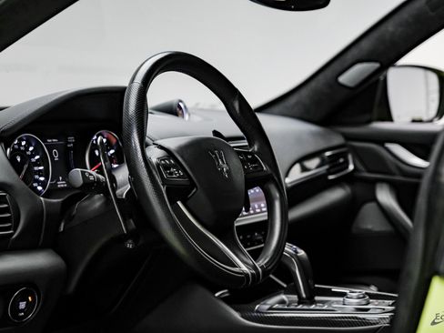 Used 2021 Maserati Levante S GranSport image 46