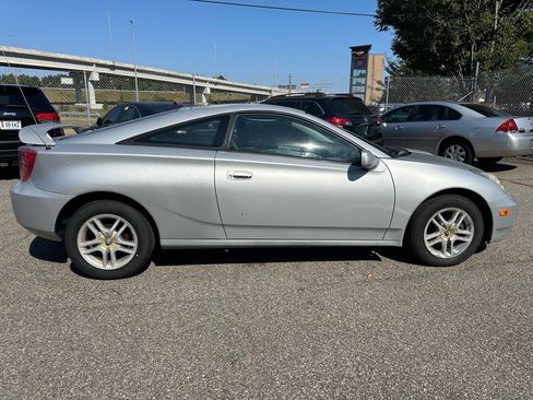 Used 2003 Toyota Celica GT image 9