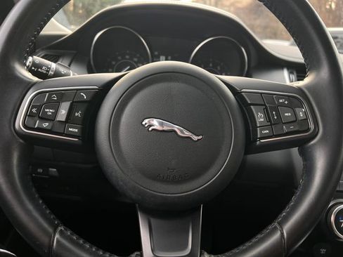 Used 2019 Jaguar E-PACE S image 24