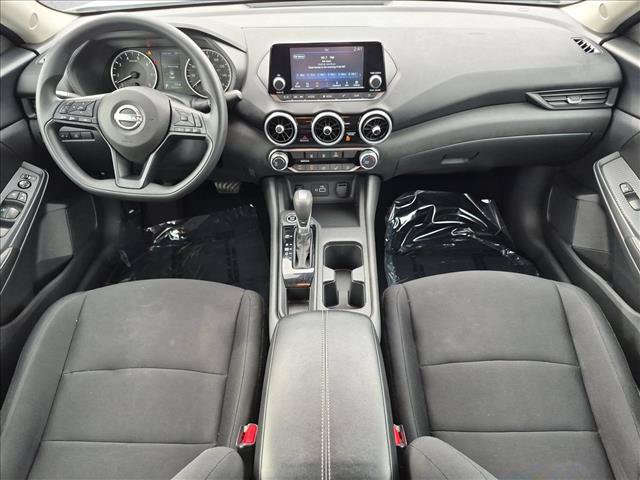 Used 2025 Nissan Sentra S FWD image 17