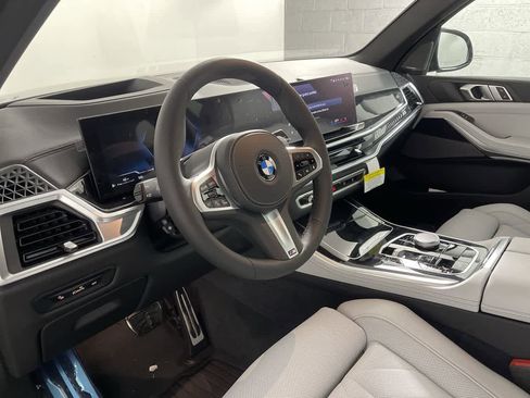 Certified 2024 BMW X5 xDrive40i w/ M Sport Package image 12