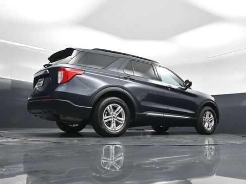Certified 2023 Ford Explorer XLT RWD image 46