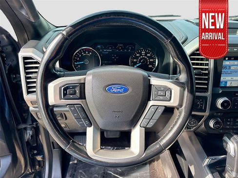 Used 2018 Ford F150 Platinum w/ Equipment Group 701A Luxury image 12
