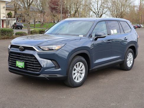 New 2026 Toyota Grand Highlander XLE AWD/4WD image 12