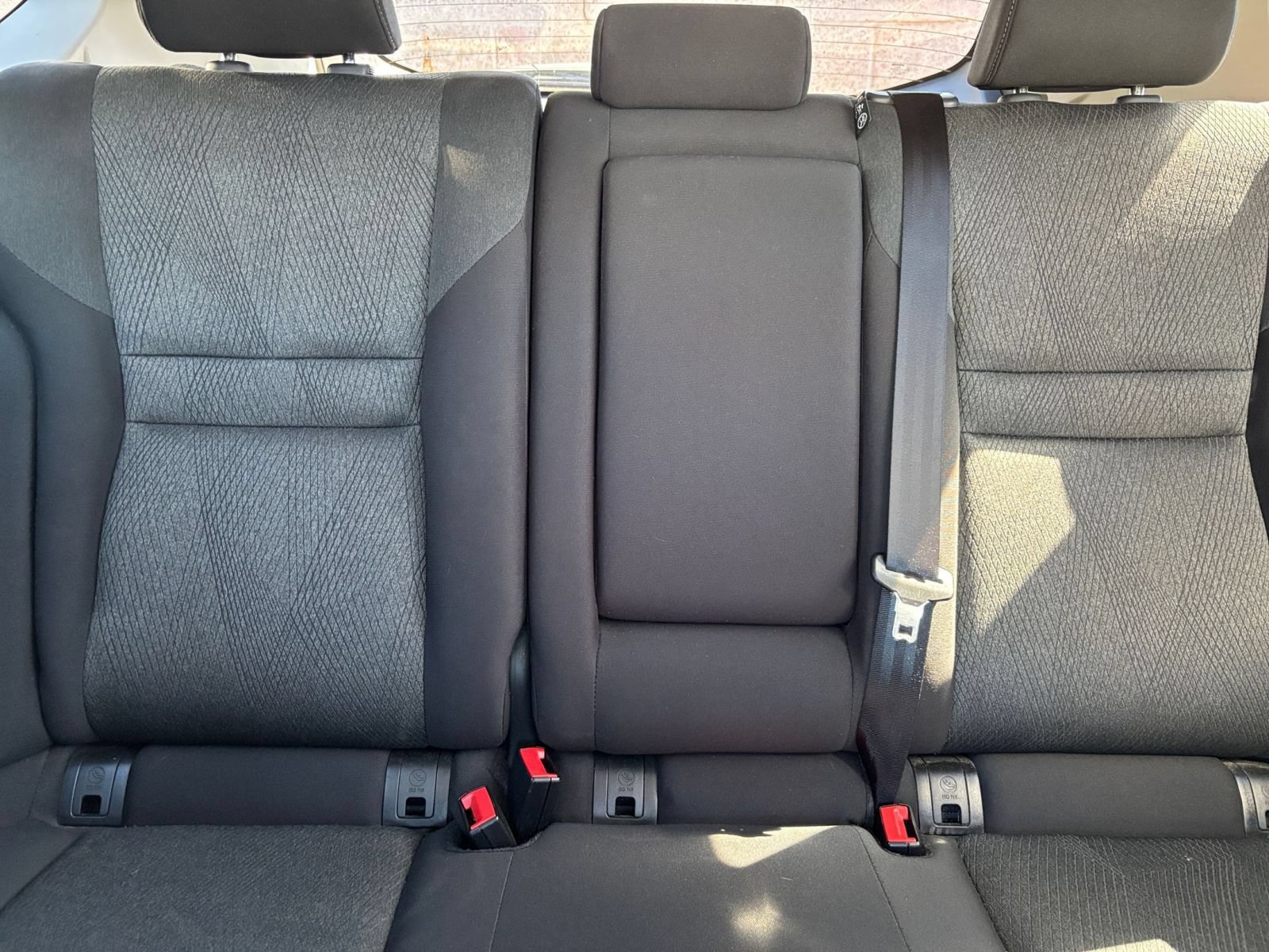 Used 2025 Nissan Rogue SV FWD image 39