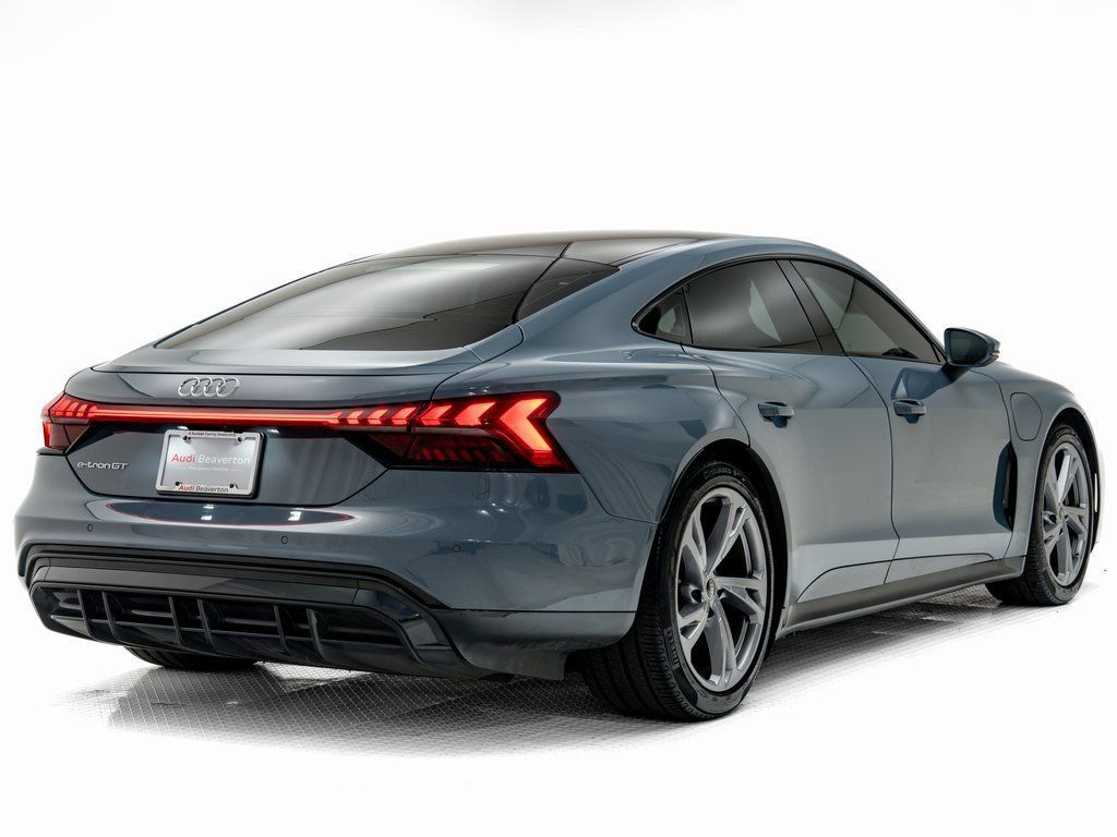 Used 2022 Audi e-tron GT Premium Plus AWD/4WD image 3