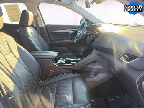 Used 2022 Buick Envision Avenir w/ Technology Package II image 15
