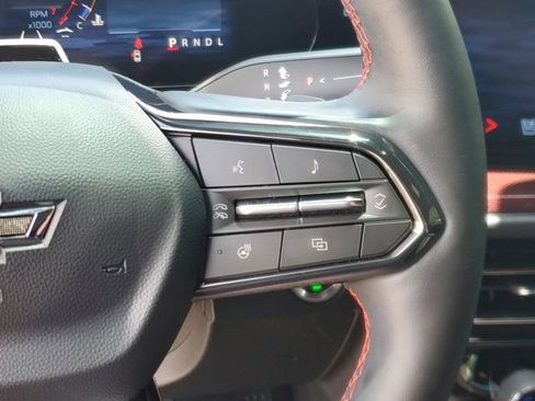 Used 2025 Chevrolet Traverse RS AWD/4WD image 26