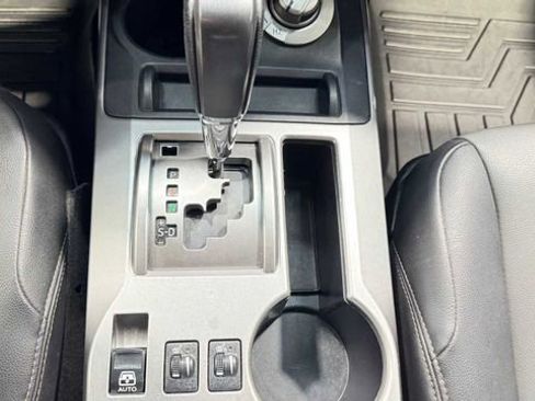 Used 2020 Toyota 4Runner SR5 Premium image 26