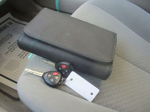 Used 2008 Toyota Camry LE FWD image 36